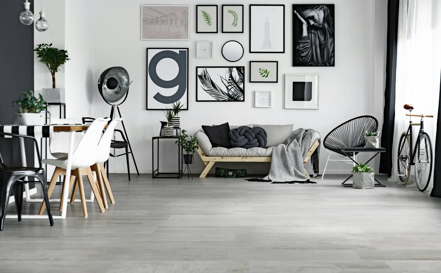 Akelarre Gris